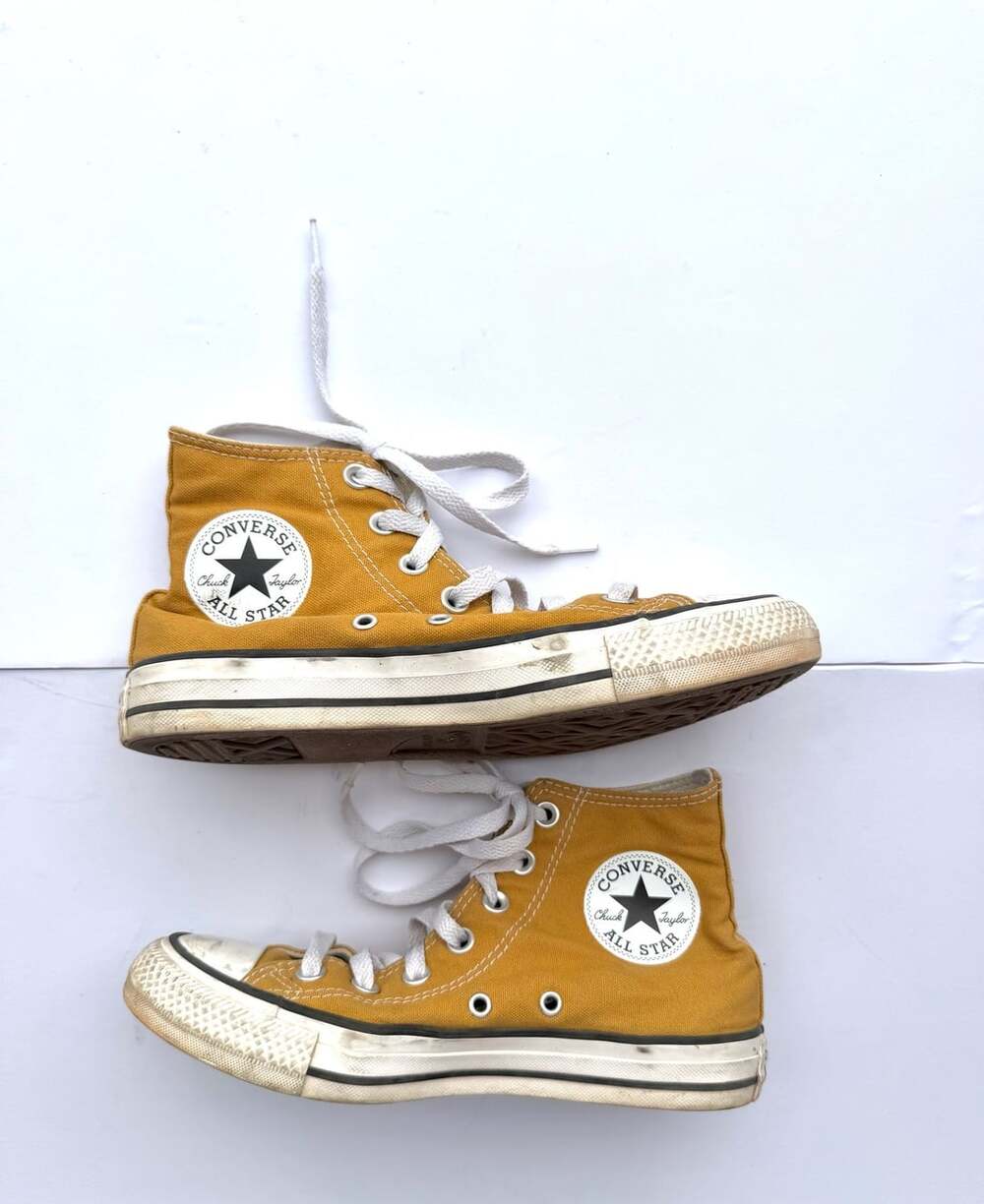 Converse Chuck Taylor All Star High Top Wild Honey Sneakers Men 4.5 / Women 6.5